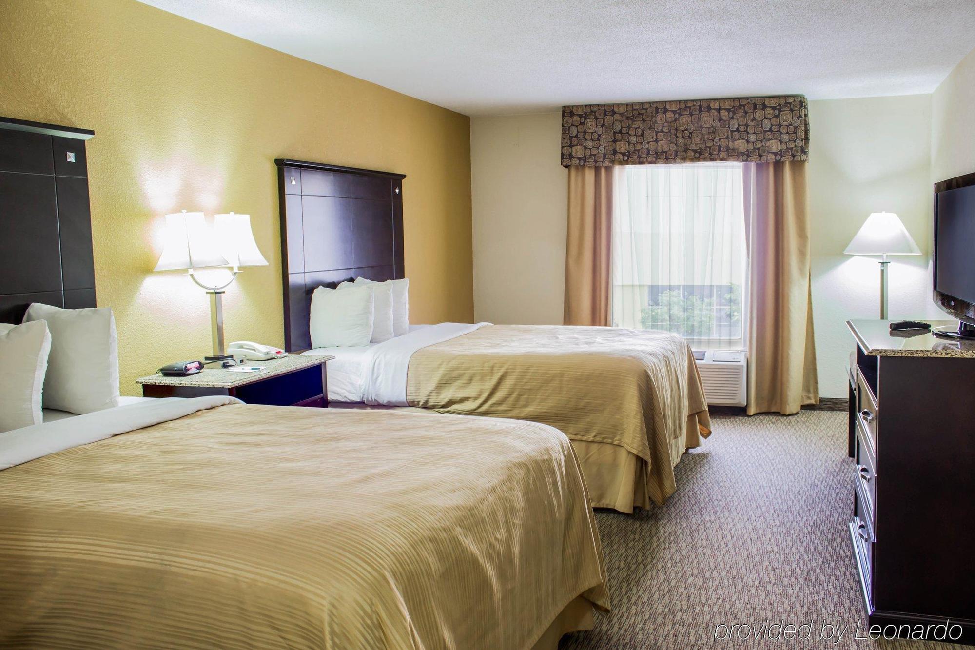 Quality Inn & Suites - Greensboro-High Point Dış mekan fotoğraf