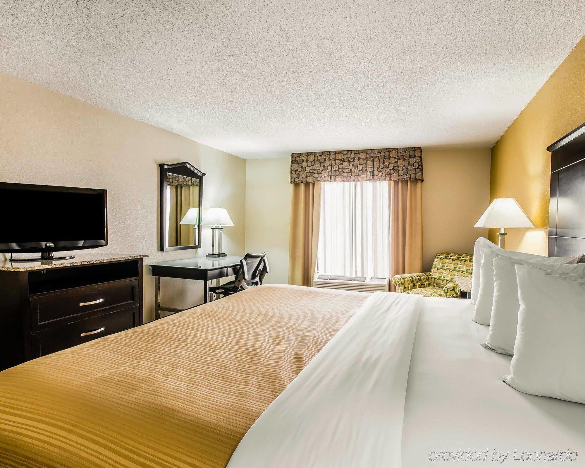 Quality Inn & Suites - Greensboro-High Point Dış mekan fotoğraf
